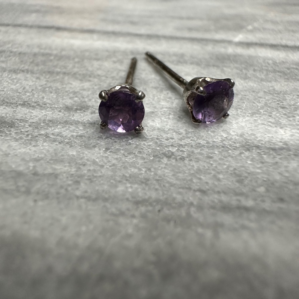 Sterling Silver Amethyst Stud Earrings Round Cut Purple Gemstone 4mm 0.38g